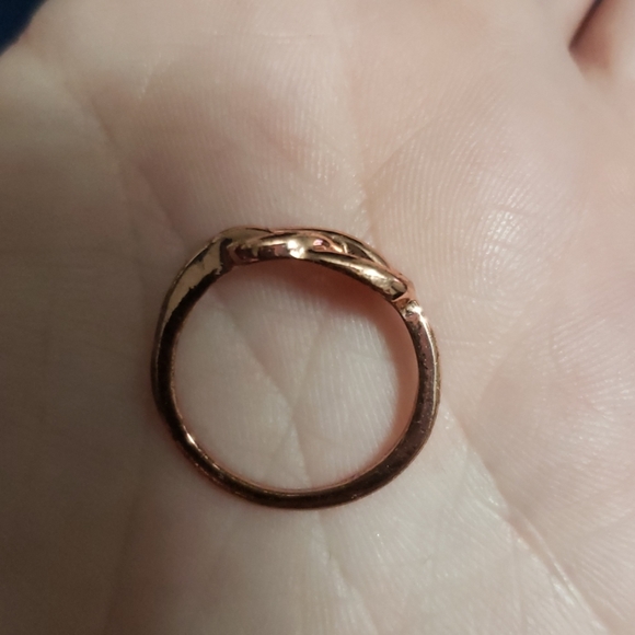 Knot ring - Picture 2 of 3